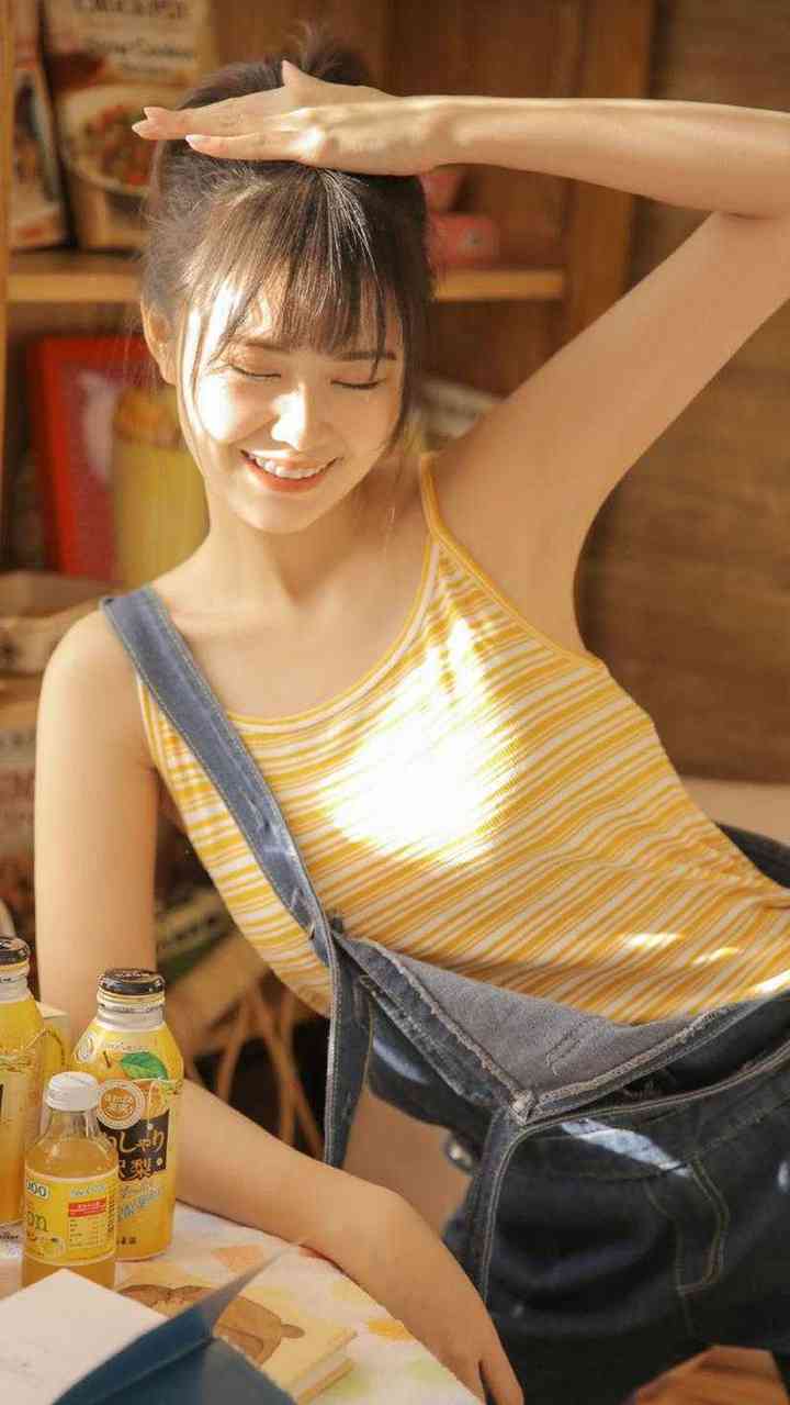 完整作品苟活后宫：她凭借茶艺封妃了