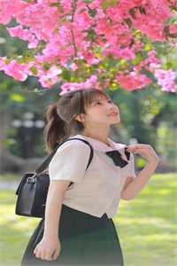 重生未婚夫黑化前，做他的白月光