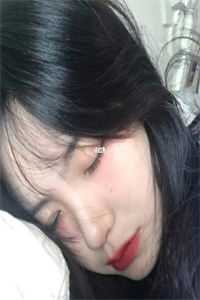 盛夏的小姑娘