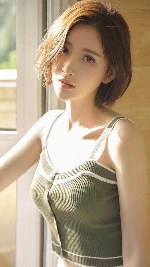 陆总，夫人说这婚迟早要离