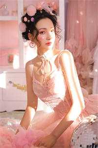 军婚甜蜜蜜，玄学大佬被兵王宠上天