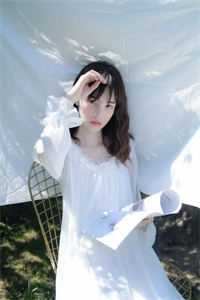 青楼女子要从良，侯爷首辅请靠边