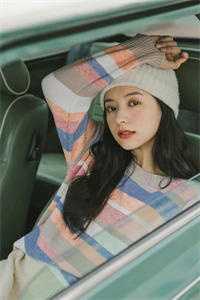 冰冷的井水如葱的白嫩