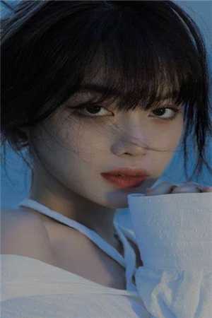 热门作品重生后，我让校花滚远一点