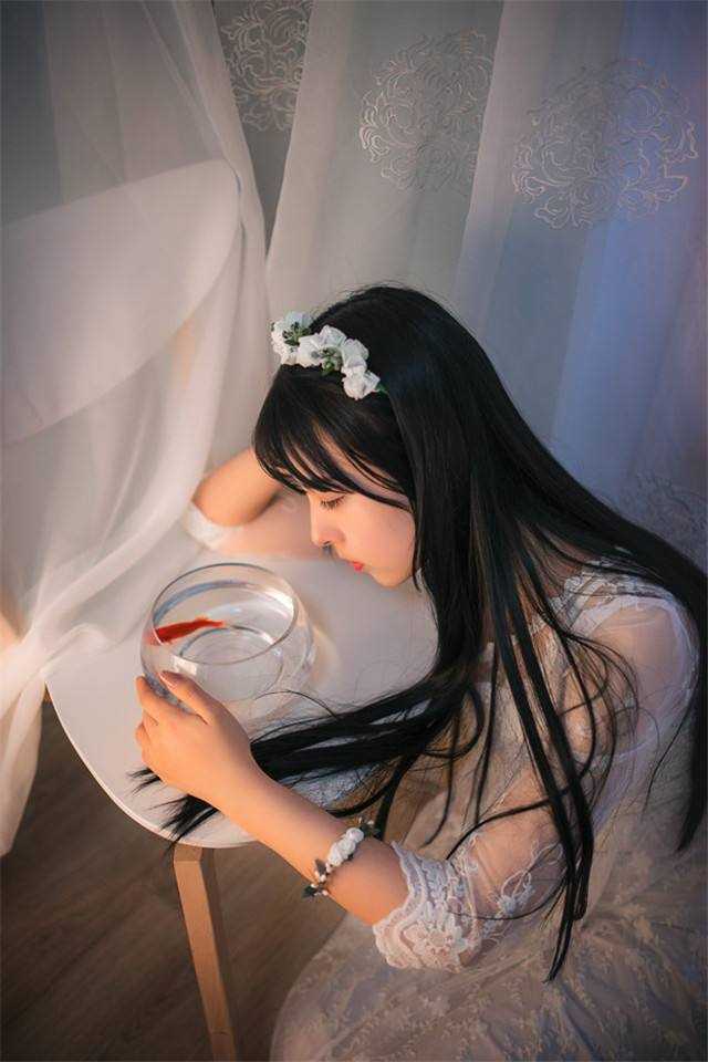 女友说明天回国，却被我撞见和学弟接吻文章全文