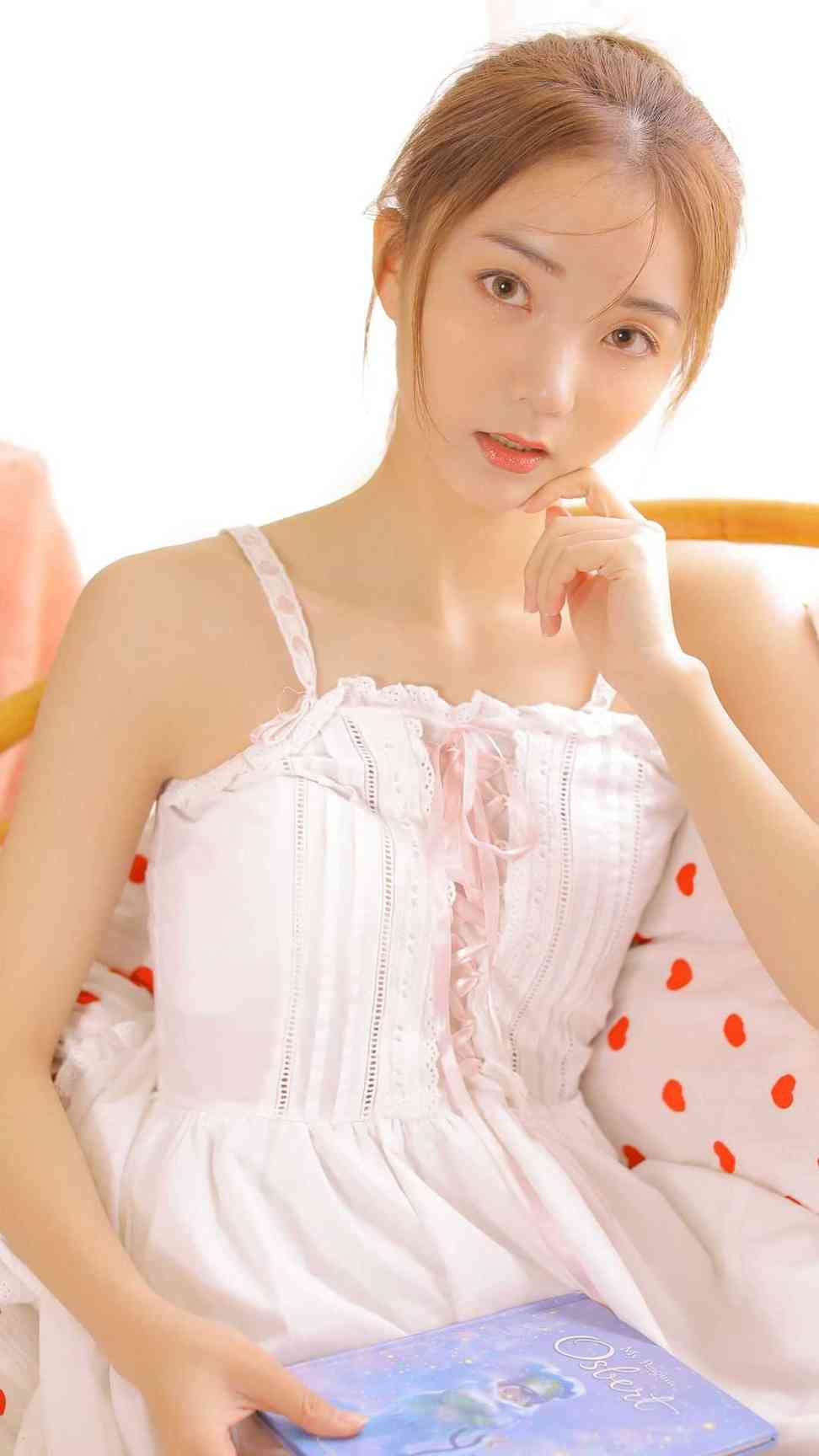 听到女神的心声后，我决定不再当备选精品全篇