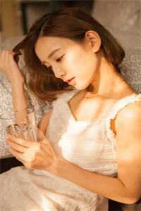 完结版小说为留住皇后娘娘，陛下开始用男色了凤宁萱萧赫