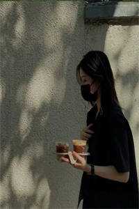 精修版强行取出胚胎后，巨颜女霸总追悔莫及