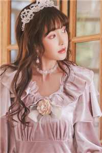 灯尽看夜深