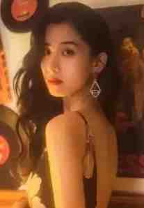 女儿百日宴上，婆婆当众扒我衣