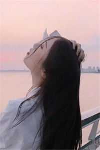 未婚夫让助理替我试婚纱，这婚也不用结了