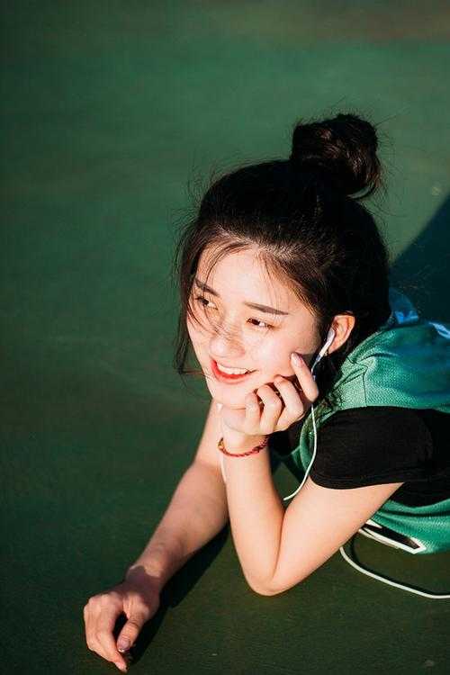 未婚妻断我手指，博白月光一笑