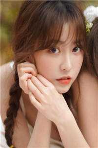 一汀江南杏花寒