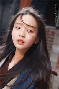 弹幕护体，未婚夫白月光休想夺我身份