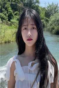 万人嫌女配，苟到最后应有尽有完结版虞岁欢薄亦寻