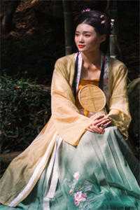 丈夫为了保护女儿监狱十年，接风宴那天我亲手杀了他