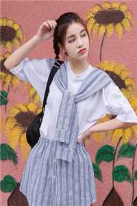 老婆和女儿被困雷区后，我淡定打牌