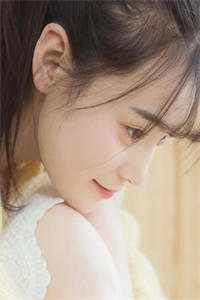 被退婚后我获赔六个美女