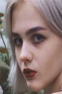老公为了逗白月光儿子开心,害死了女儿