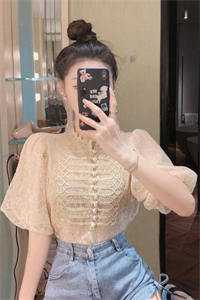 金丝雀老婆去世后，和白月光埋在了一起