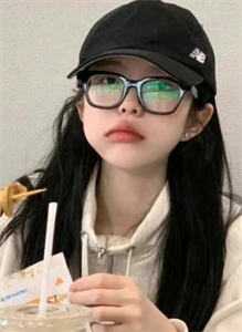 云泥之下无爱意