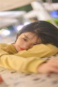 闺蜜挺着孕肚来当我嫂子，却不知我哥已死八年