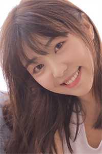 闺蜜挺着孕肚来当我嫂子，却不知我哥已死八年