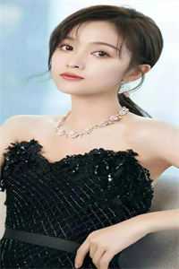 相恋七年，女友和陌生人订婚