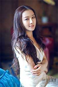 未婚妻为哄京圈佛子，天价包我表演杂技