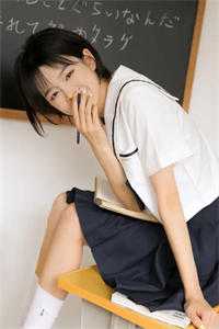 六一，我把女儿扔在旋转机上