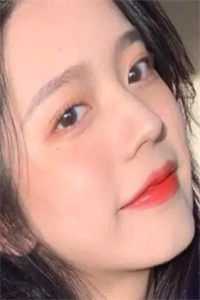 江水流春去欲尽