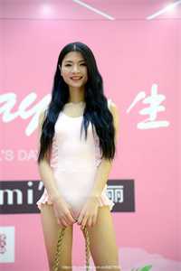 办完离婚手续后，妻子和女儿求我回头