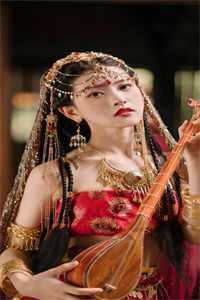 未婚夫给我开通亲密付后，我闪婚了