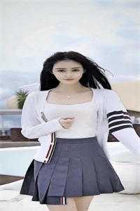 未婚妻和初恋一起出国后，我将订婚戒指还给她