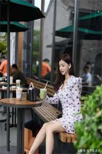 放纵工人们吃豪华盒饭后，小三跪求我不要离职