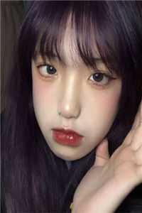 冷拽校草很狂？乖乖女一亲就红温