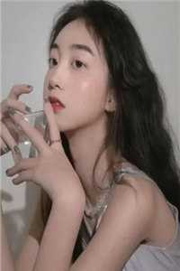 我被碰瓷后，为全班毕业答辩准备高奢的男友妹妹慌了