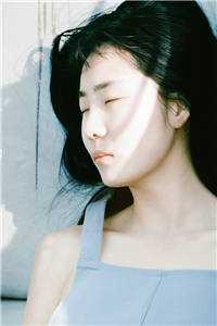 生下死胎后，谢少跪求我救命