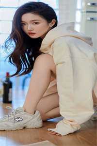为给白月光的女儿祈福，丈夫活埋了儿子