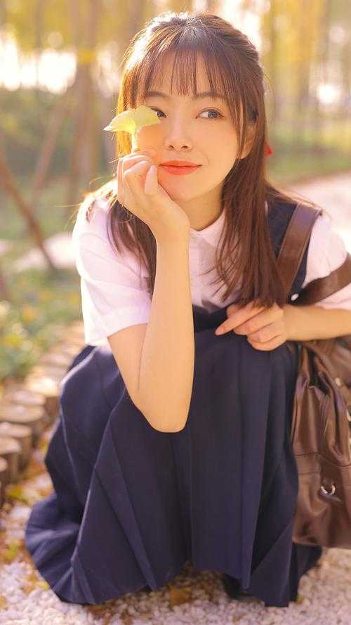 开局进错门，皇帝竟是女儿身