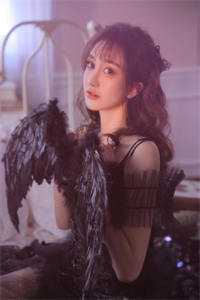 归来后，惨情真千金反手掀了原剧情