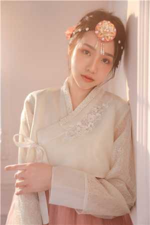 我老婆建了个女帝小号跟我私奔