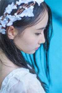 女土匪进京为官，诱拐了清冷陛下小说
