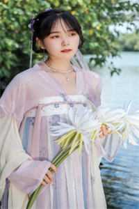 玄学王妃算卦灵，禁欲残王宠上瘾热门小说