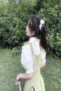 望向我的怪异眼神免费试读