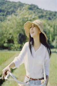 完结版阅读重生后，女配的我被团宠了