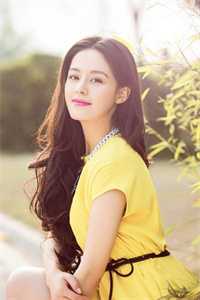 备受厌恶的妹妹死后,哥哥们提取她的记忆进行全球直播精彩小说