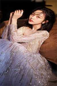 离婚后，和美女总裁同居完整版