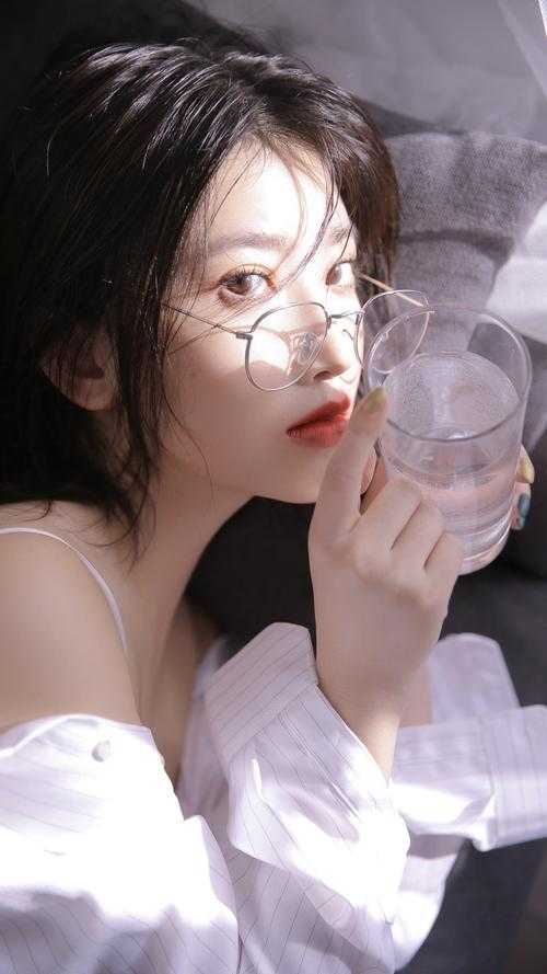 快穿：男配才是真大佬精品小说