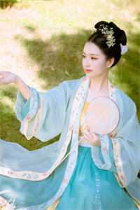 大结局全家摆烂靠天，彪悍后娘努力争先